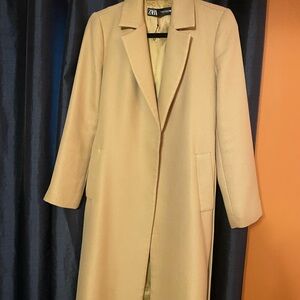 Zara Tan Trench Coat with Tailored Lapels